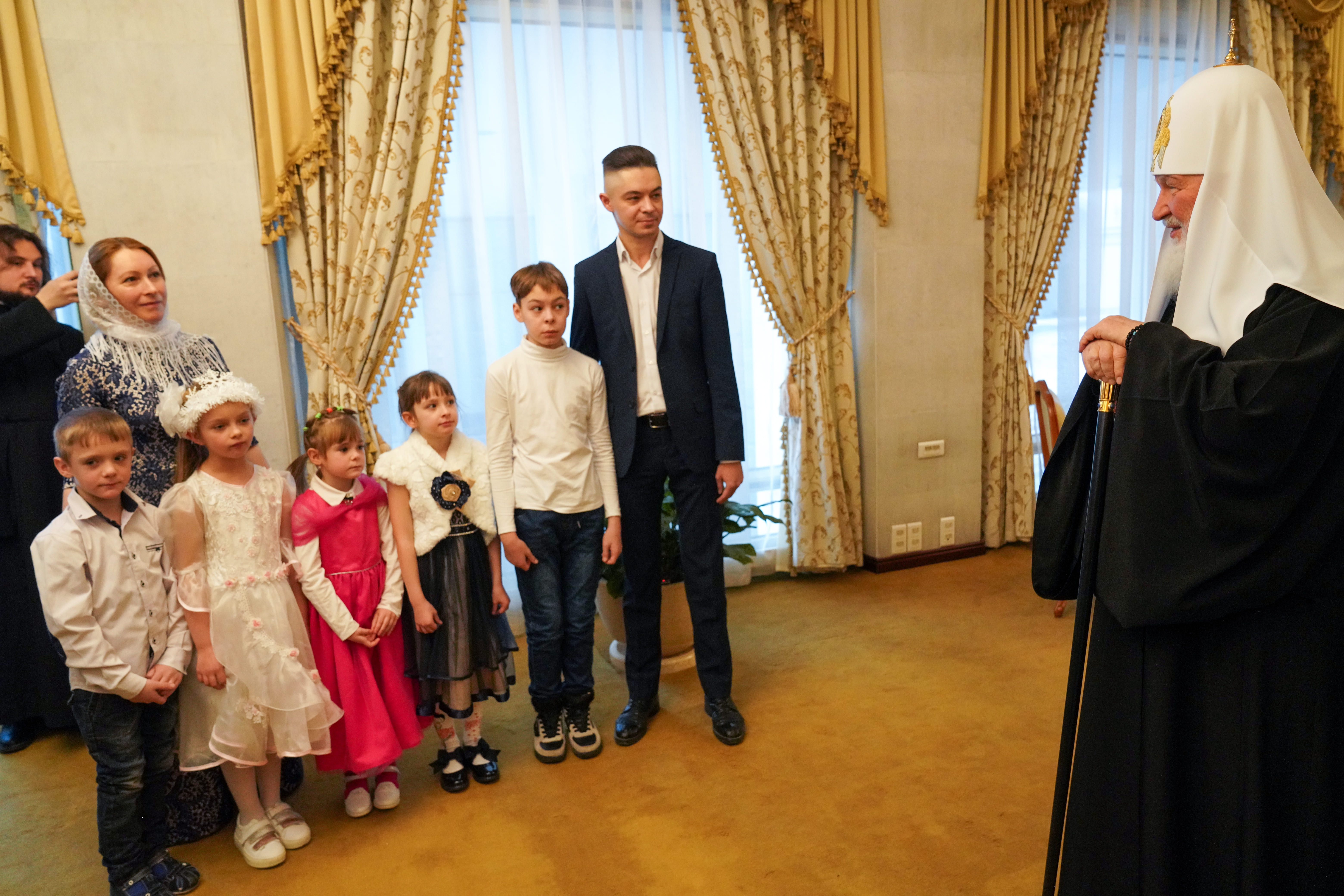 Встреча Святейшего Патриарха с детьми из Донецка, Луганска, Мариуполя, Запорожской области